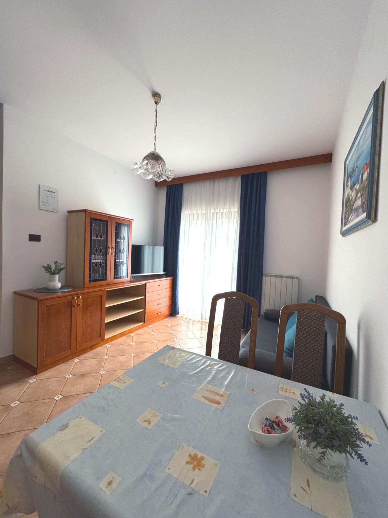 Apartments Villa Mirjam Porec Bagian luar foto