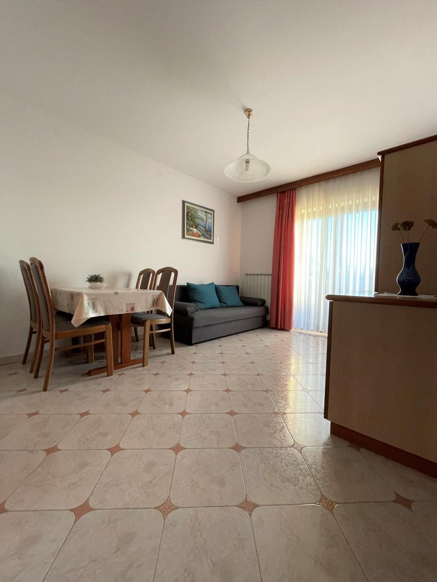 Apartments Villa Mirjam Porec Bagian luar foto